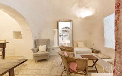 Trullo Bianco: Détails de la chambre, Salle à manger, Salon