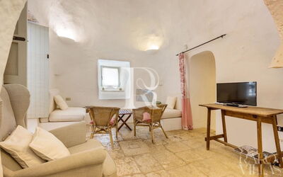 Trullo Bianco: Détails de la chambre, Salle à manger, Salon