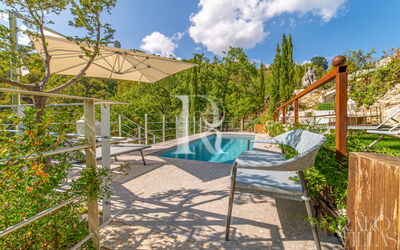 Torre Sibilla, Villa con Piscina