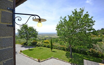 Palazzo delle Contesse: Garden and panoramic view