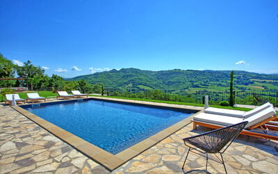 Villa Pura: Outdoor, Pool