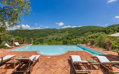 Villa Rinascimento: Piscina