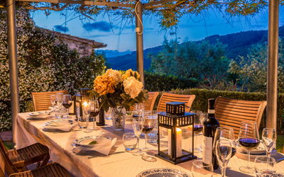 Villa Rinascimento: all'aperto, Sala da pranzo