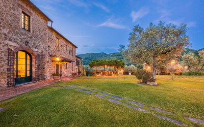 Villa Rinascimento: all'aperto, Esterni, Giardino