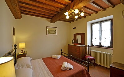 Villa Famosa: Double bedroom