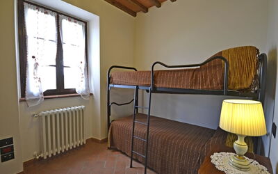 Villa Famosa: Double bedroom