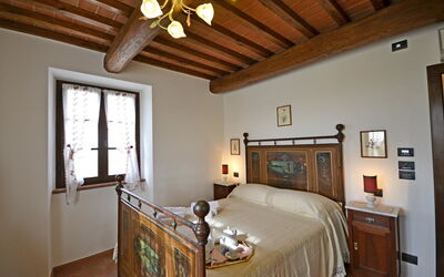 Villa Famosa: Double bedroom