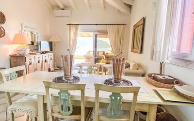 Lemonade Chalet 1