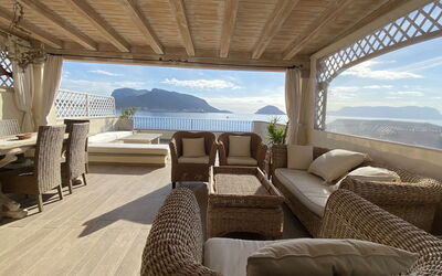 Lemonade Chalet 1