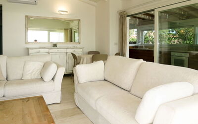 Lemonade Chalet 7