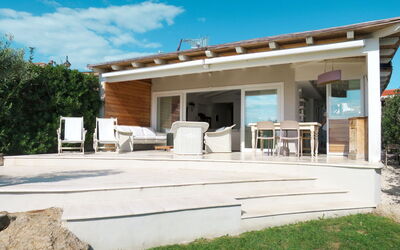 Lemonade Chalet 7