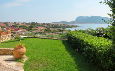 Lemonade Chalet 8