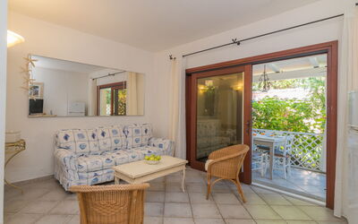 Lemonade Chalet 5