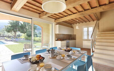 Villa Brunello: Cuisine, Salle à manger, Salle commune