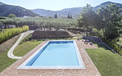 Villa Brunello: bassin, Extérieur, Jardin, Vues
