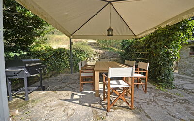 Giardino delle Ninfe: Veranda