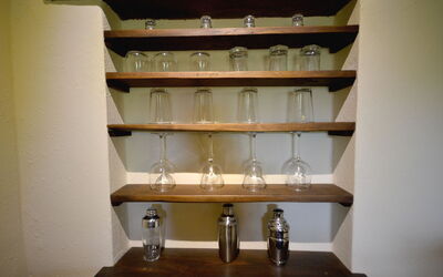 Giardino delle Ninfe: Living room detail