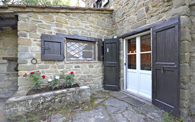 Giardino delle Ninfe: Outdoor view