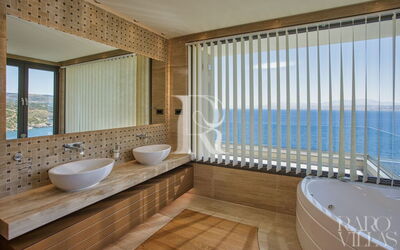 Amfitriti Luxury Villa