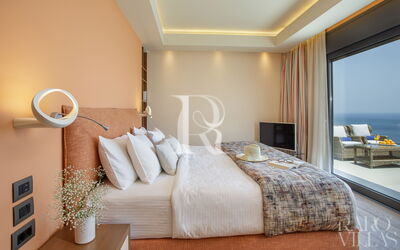 Amfitriti Luxury Villa