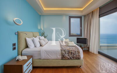 Amfitriti Luxury Villa