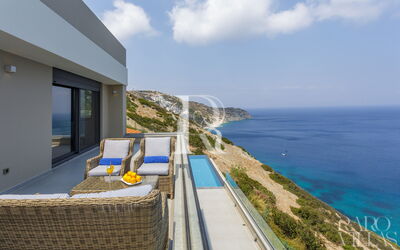 Amfitriti Luxury Villa