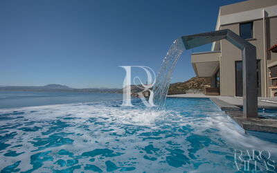 Amfitriti Luxury Villa