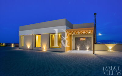 Amfitriti Luxury Villa