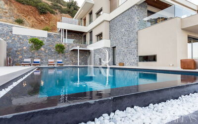 Hyperion Luxury Villa
