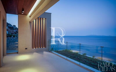 Hyperion Luxury Villa