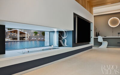 Hyperion Luxury Villa