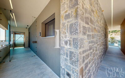 Hyperion Luxury Villa