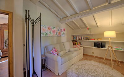 Villa Nelumbo: Living Room