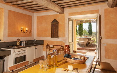 Calliope 10: Balcony / Terrace / Patio, Common Room, Kitchen