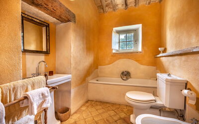 Calliope 10: Bathroom