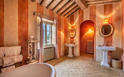 Calliope 10: Bathroom