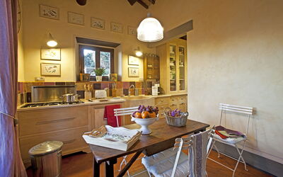 Villa Adelfa: Kitchen