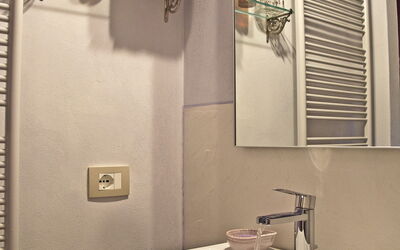 Villa Adelfa: Bathroom