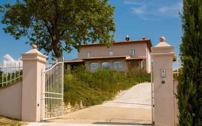 Villa Fiorenza: Building Exterior, Outdoor