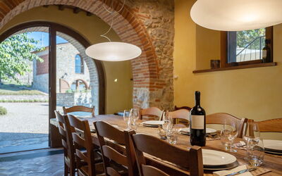 Villa Bovari: Dining room