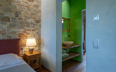 Villa Bovari: Studio detail