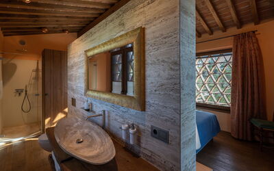 Villa Bovari: Fienile Bath details