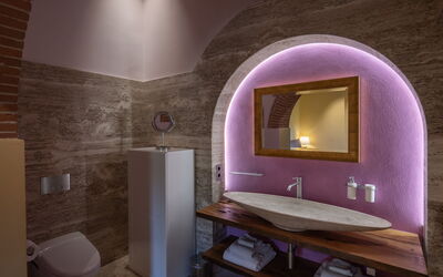 Villa Bovari: Bath detail