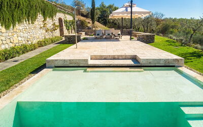 Villa Bovari: Pool's terrace