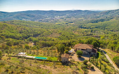 Villa Bovari: The entire hamlet