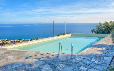 Villa Ranieri: Pool, Scenic View