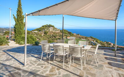 Villa Ranieri: Balcony / Terrace / Patio, Dining Room, Facilities, Scenic View