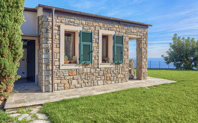 Villa Ranieri: Building Exterior, Garden