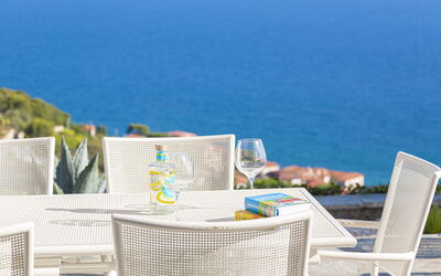 Villa Ranieri: Balcony / Terrace / Patio, Dining Room, Facilities, Scenic View