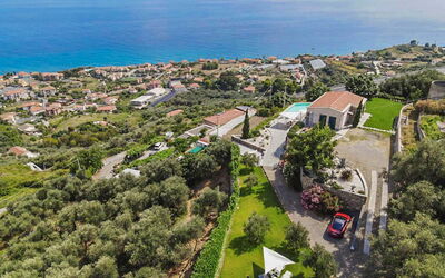 Villa Ranieri: Building Exterior, Scenic View